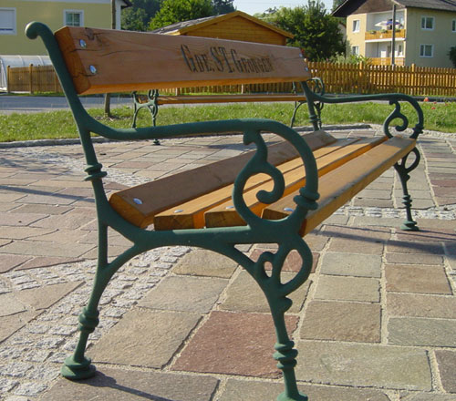 Bank Schönbrunn
